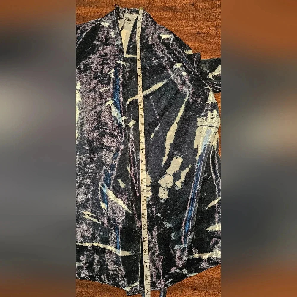 Lily By Firmiana Women's Crushes Velvet Tie Front Kimono Cardigan Size Small NWT - Picture 12 of 12